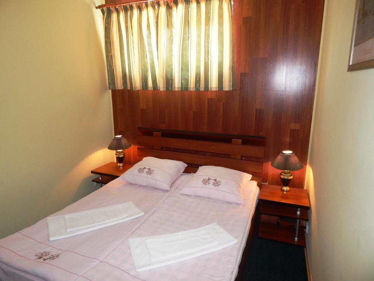 Hotel Zelenyi Klyn Ivano-Frankivsk Eksteriør bilde